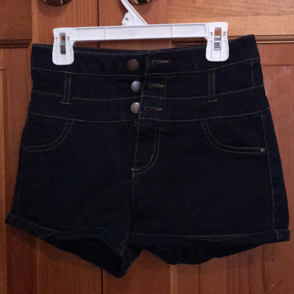 Refuge Hi Rise 3 button jean shorts